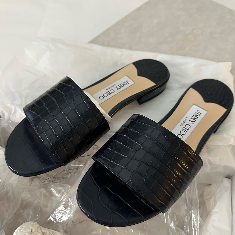 COPY - JIMMY CHOO Joni Flat in NAVY